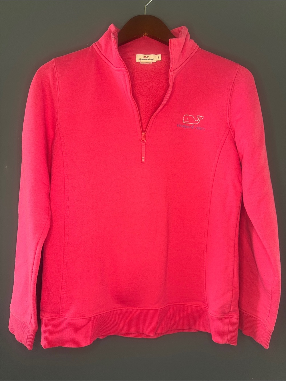 Vineyard Vines Woman’s Fuchsia Hot Pink Whale Logo Pullover Jacket 1/4 Zip Small
